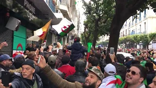 Soolking Liberté par Le peuple Algérien Alger centre-Rue Charras Vendredi 22 Mars 2019