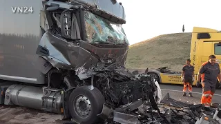 19-07-2022 - VN24 - Serious truck accident at Kamen cross A2 in Germany