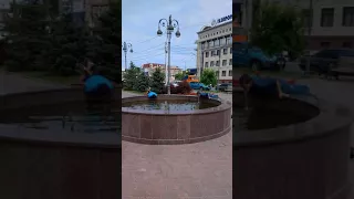 Прикол! Жара, как охладиться в городе!