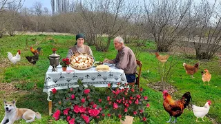 Life in the Village. Cooking Nettle Pchekar with Walnuts.