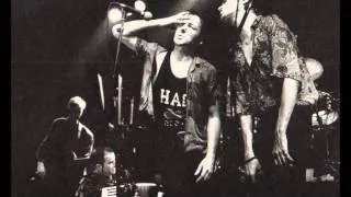 The Pogues And Joe Strummer - Straight To Hell