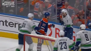 This Cross Check Was Absolutely BRUTAL on McDavid...