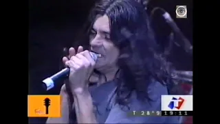 Divididos - "Ala delta" - Invitado: Alejandro "Bocha" Sokol - 2005 - La Viola (TN)