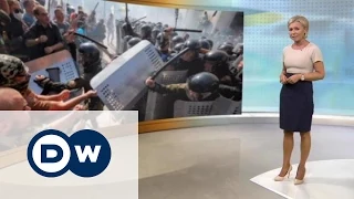 Кровавый понедельник в Киеве: споры вокруг децентрализации - DW Новости (31.08.2015)