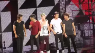 [HD] One Direction - BEST/FUNNY MOMENTS in Concert!