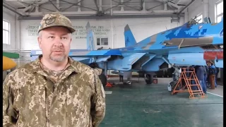 Миргородські військові авіатори вчили студентів розбирати і складати зброю