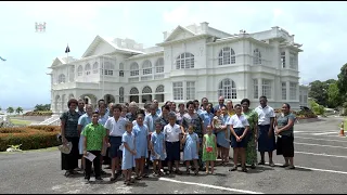 Fijian President receives the students from Suva Christian School for the tour of the State House