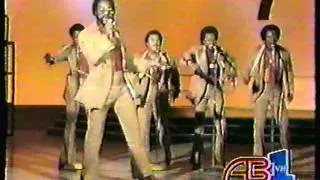 RUBBERBAND MAN by the spinners