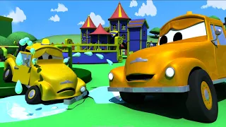 Nehoda malých autíček - Odtahové auto Tom ve městě Aut 🚗 Animáky pro děti