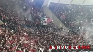 ULTRAS CURVA NORD BARI. BARI - BRESCIA VIDEOTIFO BOMBE CARTA E RUGGITO DELLA NORD