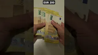 Big stack of 200 EUR