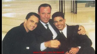 JULIO IGLESIAS & Zezé di Camargo e Luciano -  1998 DOIS AMIGOS ( TV Brasil Programa Raul Gil )