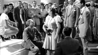 Watch the Birdie - Scene from Hellzapoppin' - Martha Raye and the six hits (1941)