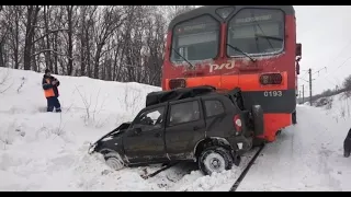 Хотел проскочить перед поездом: В ДТП в Рязанской области погибли три человека