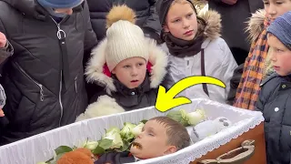 She Angrily Opened Her Brother's Coffin During The Funeral. What Happened Next Made Everyone Scream!