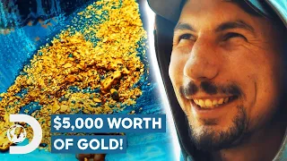 Parker Helps Inexperienced Bolivian Miners Find $5,000 Worth Of Gold | Gold Rush: Parker's Trail