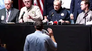 Beto O'Rourke interrupts Gov. Abbott's press conference | Uvalde school shooting