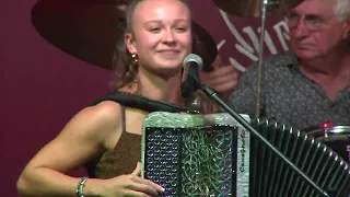 Karène NEUVILLE - "La Ballade  des gens heureux" & "Felicita"