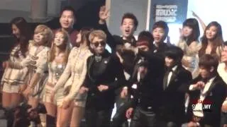 111129 25 Snoop Dogg   Drop It Like Its Hot + Dr Dre   The Next Episode feat  KPOP artiste rockin their groove