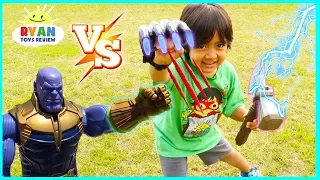 Ryan vs Thanos Marvel Avengers Infinity War Superhero Toys!!!