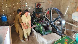 Starting Amazing Diesel Oil Engine 35HP On Atta Chakki || Diesel Fuel Engine