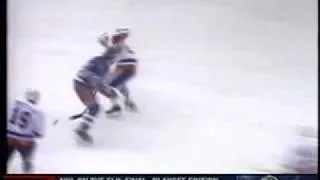 Mike Bossy goal on NY Rangers - Round 1 - 1984