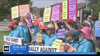 Rally held on Staten Island to protest possible asylum seeker shelter