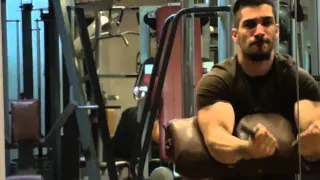 Yuri Boyka biceps workout (Look-alike)