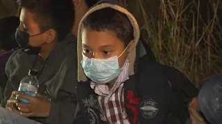 Children cross the border alone as White House faces unprecedented crisis | Nightline