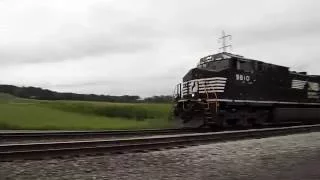 { NS } WB Intermodal train, Annville PA