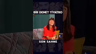 Bir demet tiyatro son sahnesi