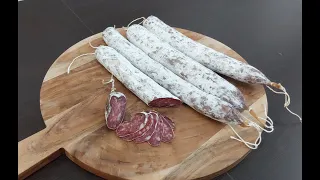 Salami with dried raw fennel