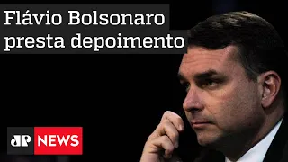 Flávio Bolsonaro presta depoimento sobre esquema de 'rachadinha' na Alerj