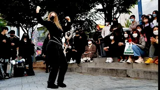 GDM DANCE BUSKING. GUEST: BLACK MIST, LIA. BEAUTIFUL ATTRACTIVE PERFORMANCE. HONGDAE STREET.