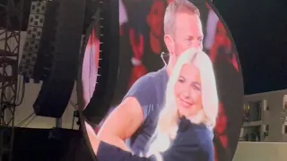 Coldplay with Ivandro and Bárbara Bandeira - “Como tu” - Coimbra, Portugal (21/05/2023)