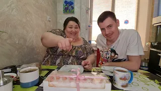 Мукбанг! Mukbang! 2000🎉, Меренговый рулет😋