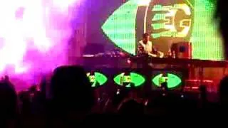 Gareth Emery @ Electrocity 2010 1/3