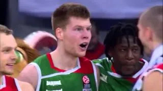 Davis Bertans hits the winning three to defeat Real Madrid in Vitoria