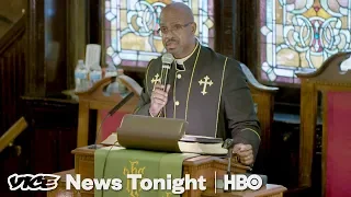 Pittsburgh Massacre & A Migrant Motel: VICE News Tonight Full Episode (HBO)