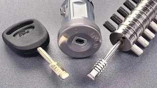 [1255] Ford Transit Van Lock Picked