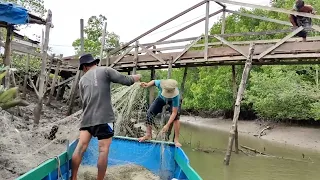 begini lah cara nelayan menangkap ikan