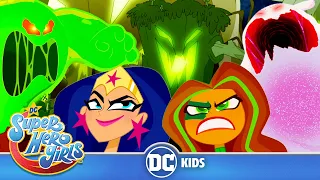 DC Super Hero Girls En Latino | ¡Luchando contra enemigos monstruosos! | DC Kids