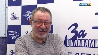 Евгений Маргулис - о квартирнике в ресторане, рэперах и СМС Макаревича