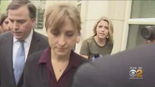 Actress Allison Mack To Plead Guilty In Alleged Sex Cult Trial