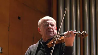 Prof. Mincho Minchev Presents A Comparison Between 3 Master Violins