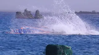 Windsurf crashes on foil