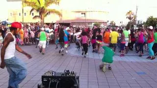 ~@~@~@~OKI FLASH MOB~@~@~@~ LMFAO Party Rock Anthem at American Village, Okinawa Japan