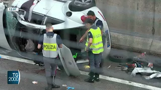 Tragico scontro auto-camion sulla tangenziale di Milano. Morti 2 giovani