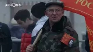 «Коммунисты России» провели митинг на площади перед театром им. Камала