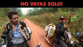 HOMBRE con ESCOPETA: "AYER CASI me COME un TIGRE " | AMAZONAS-BOLIVIA|Vuelta al mundo en moto|Cap#22